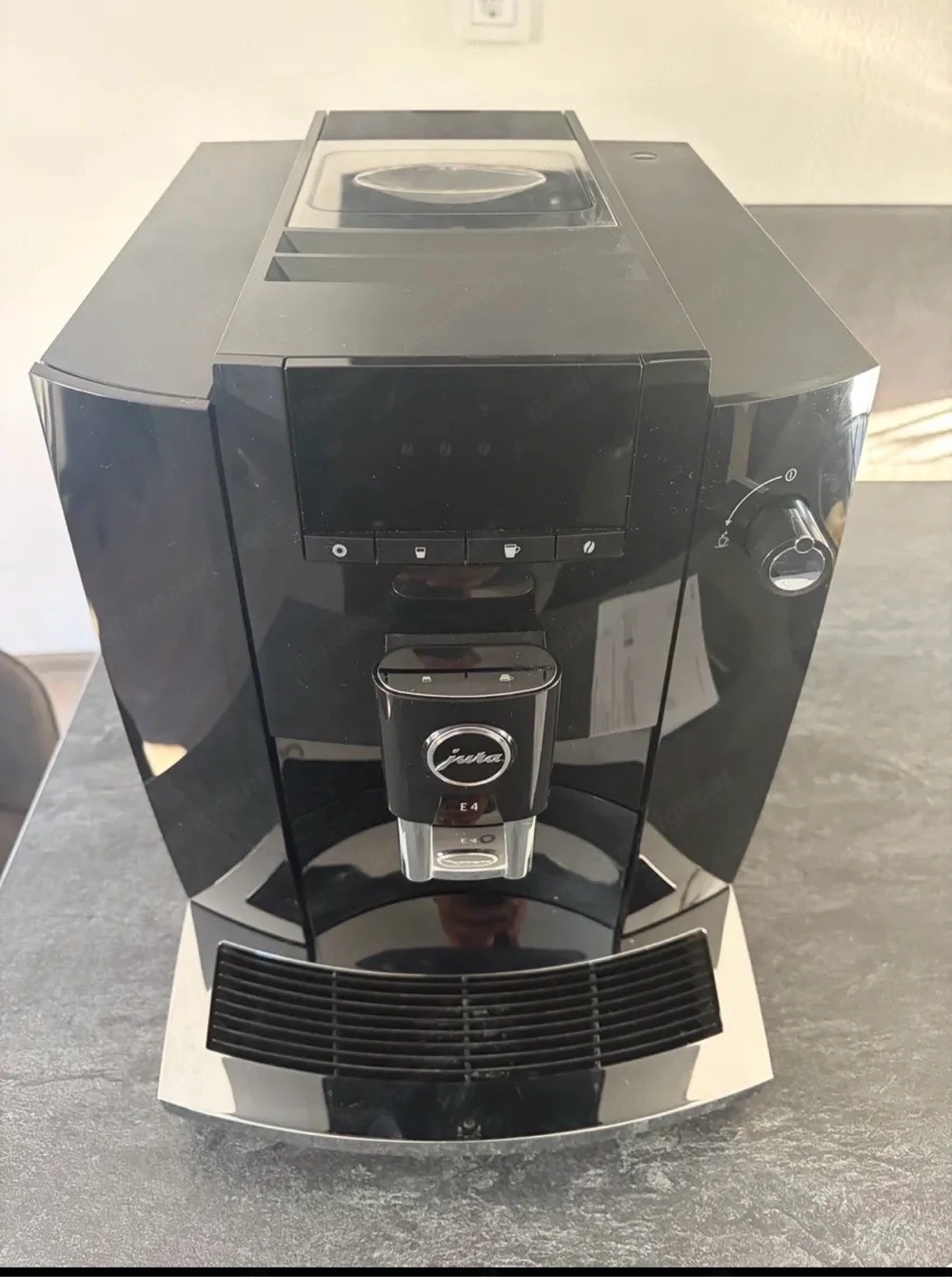 JURA   E4 Kaffeevollautomat Professional