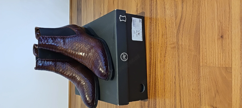 Schöne braune neuwertige Schuhe