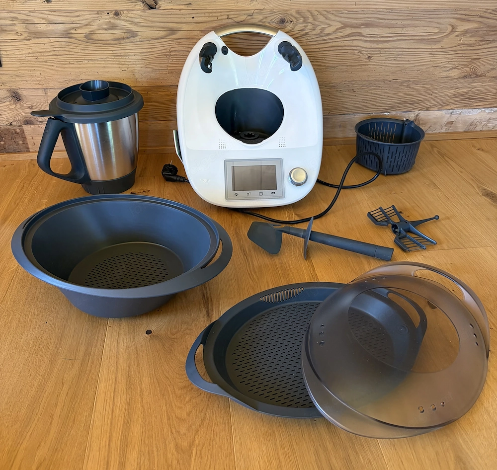 Thermomix TM5 Set   Gerät gratis dazu, da defekt