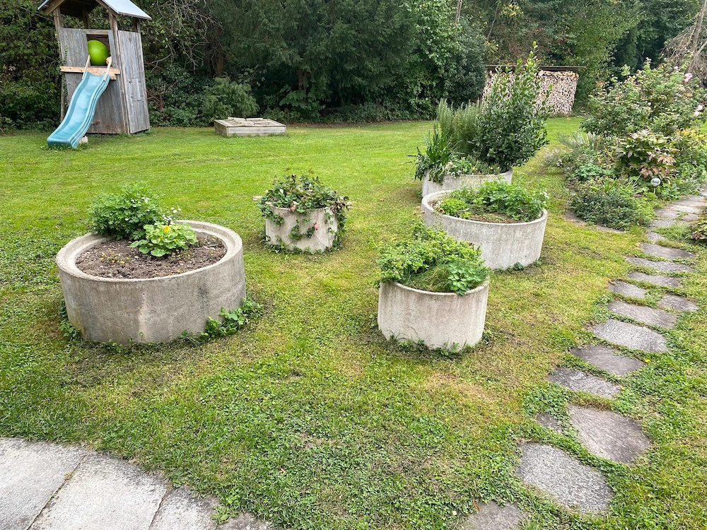 Betonrohre, Verwendung bisher als Hochbeete, zu verschenken