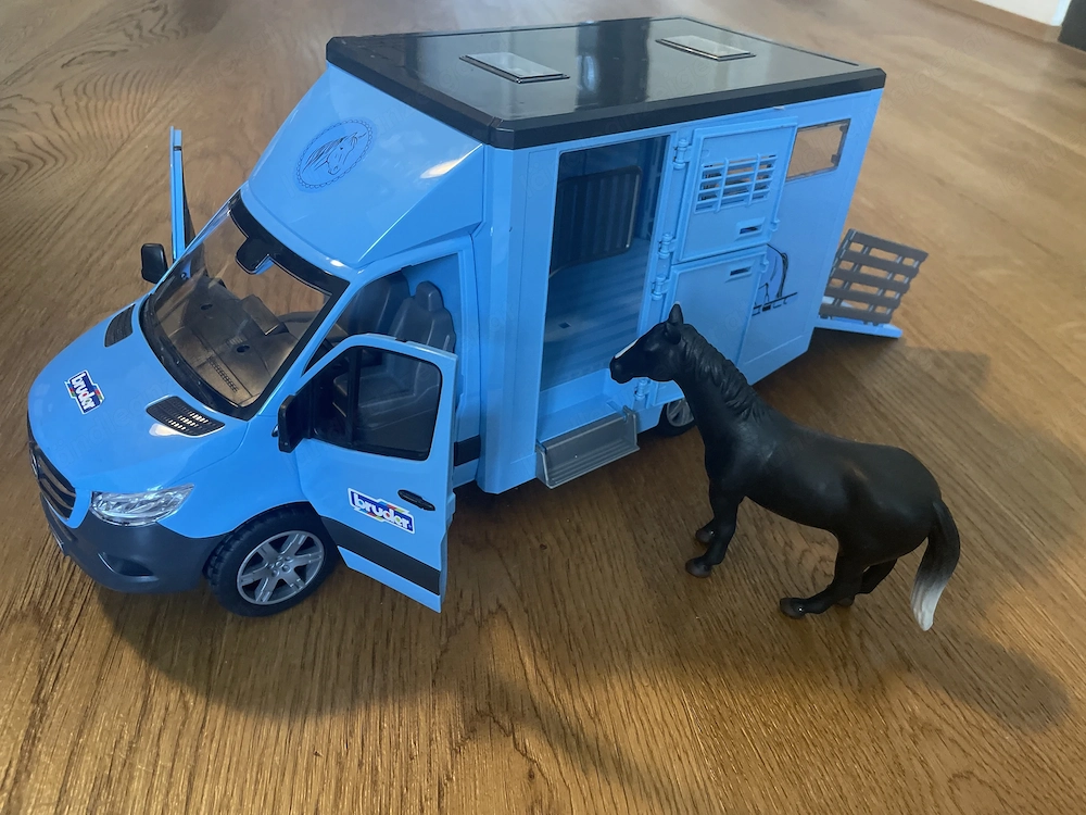 Bruder MB Sprinter Pferdewagen