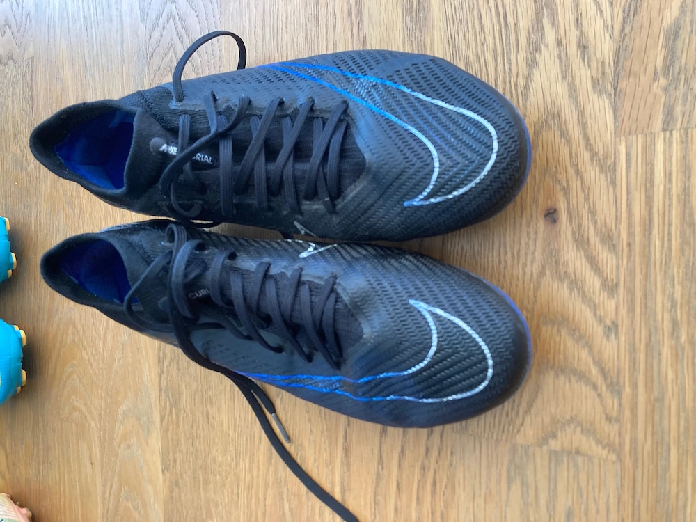 Nike fussbal Schuhe Gr 41
