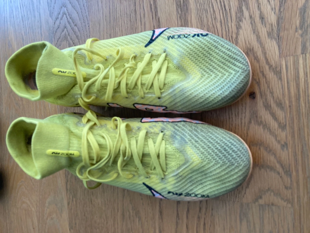 Nike fussbal Schuhe Gr 40