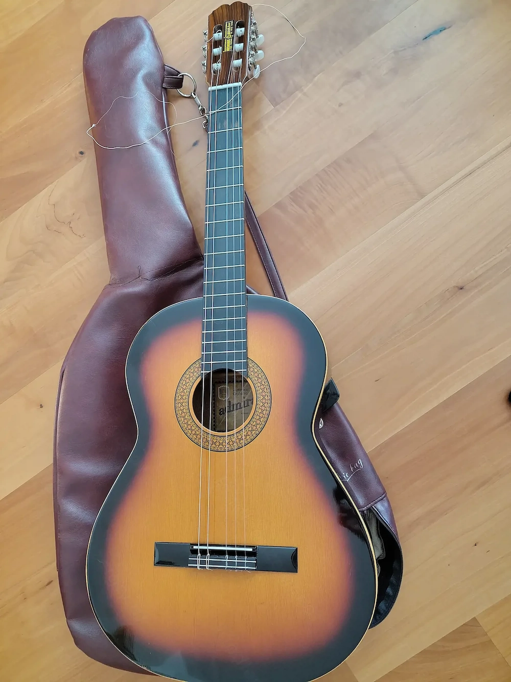 Gitarre zu verkaufen