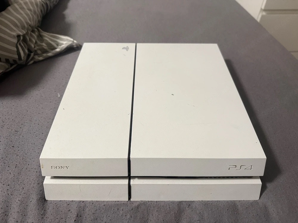 Weiße Playstation 4
