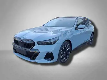 BMW 5er Touring M Sportpaket Pro 550e xDrive 360 kW (489 PS), Automatik, Allrad