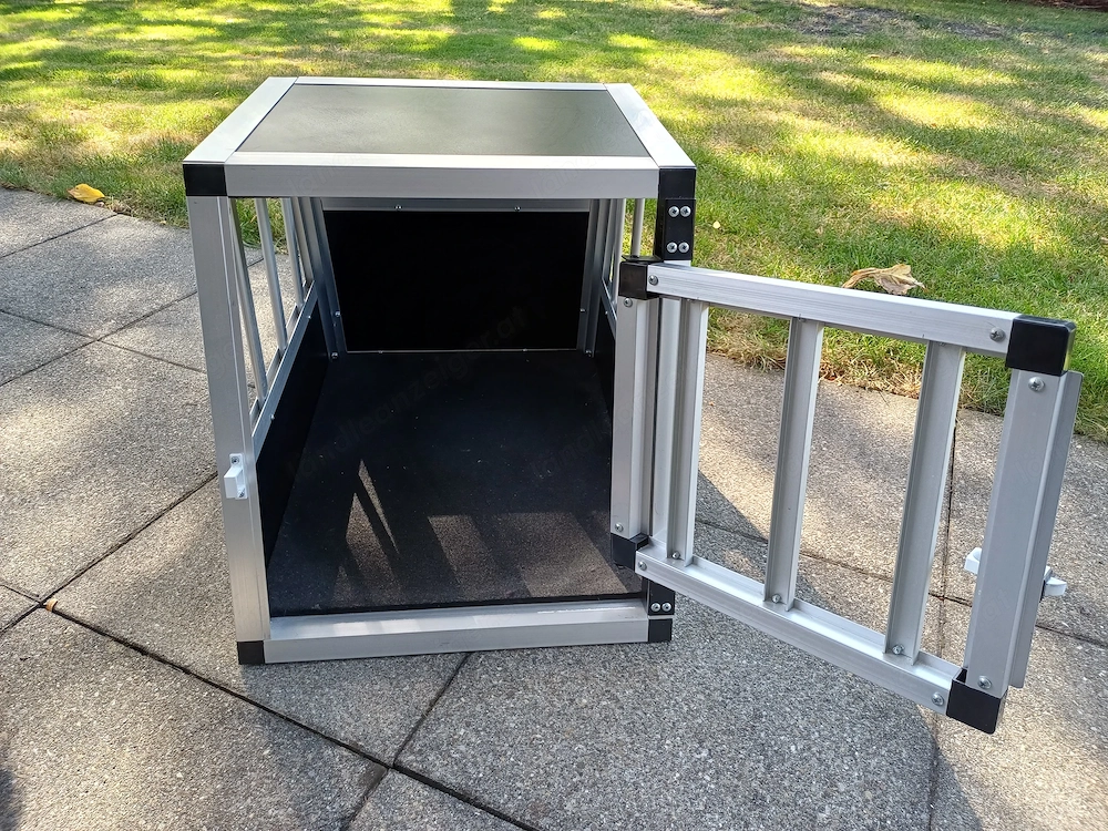 Autobox Hund Alu