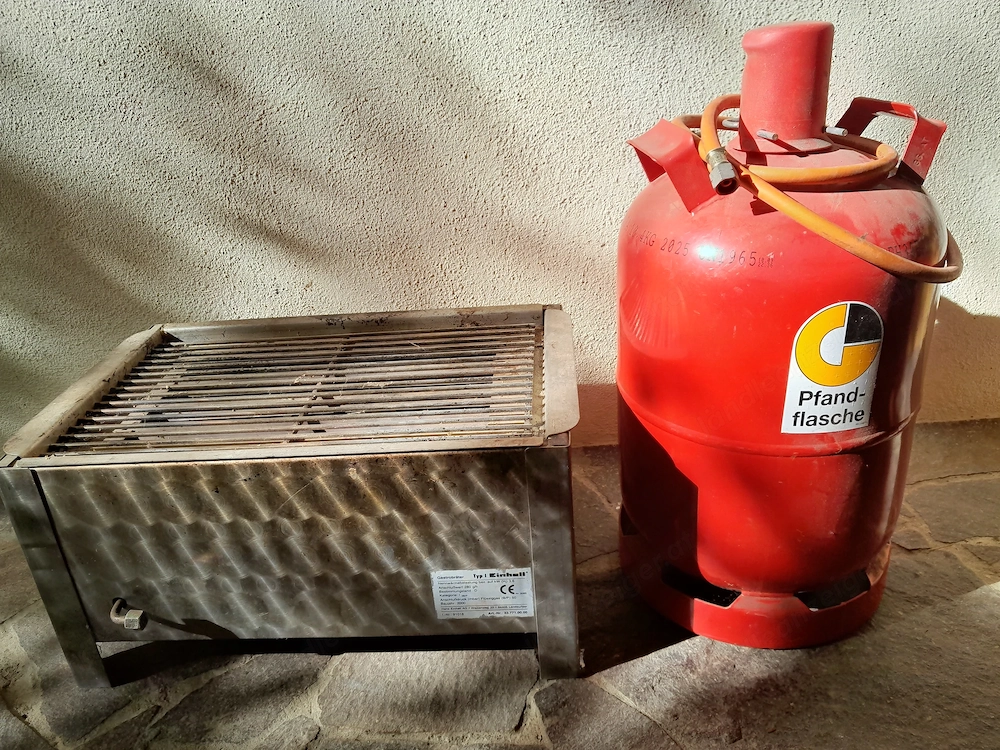 Gasgrill, Gasflasche