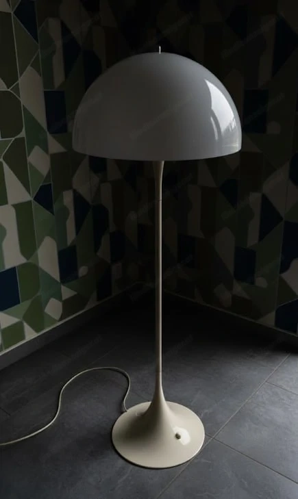 Louis Poulsen Panthella Stehleuchte Lampe Verner Panton Design