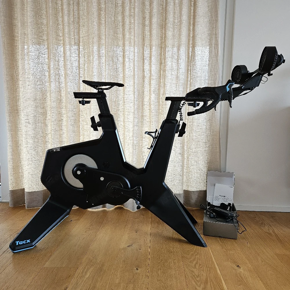 Garmin Tacx NEO Bike Plus Fitnessrad