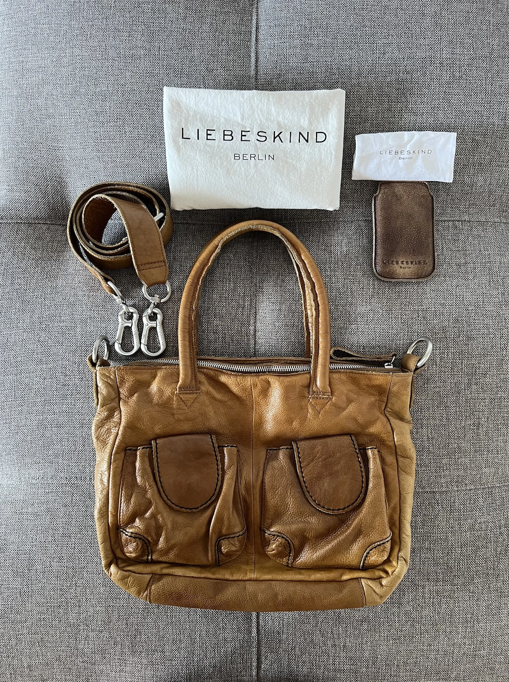 Liebeskind Tasche + Liebeskind Handyhülle