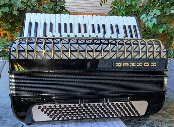 Hohner Akkordeon Atlantic IV N De Luxe ZU VERKAUFEN