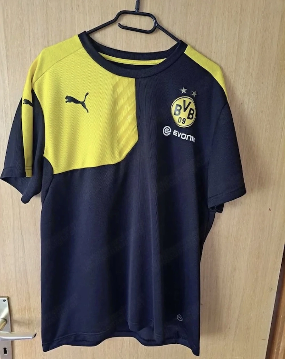 BVB-Kleiderpaket   19 Teile für zusammen