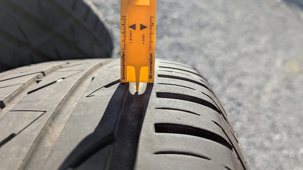Sommerreifen 235 55 R17