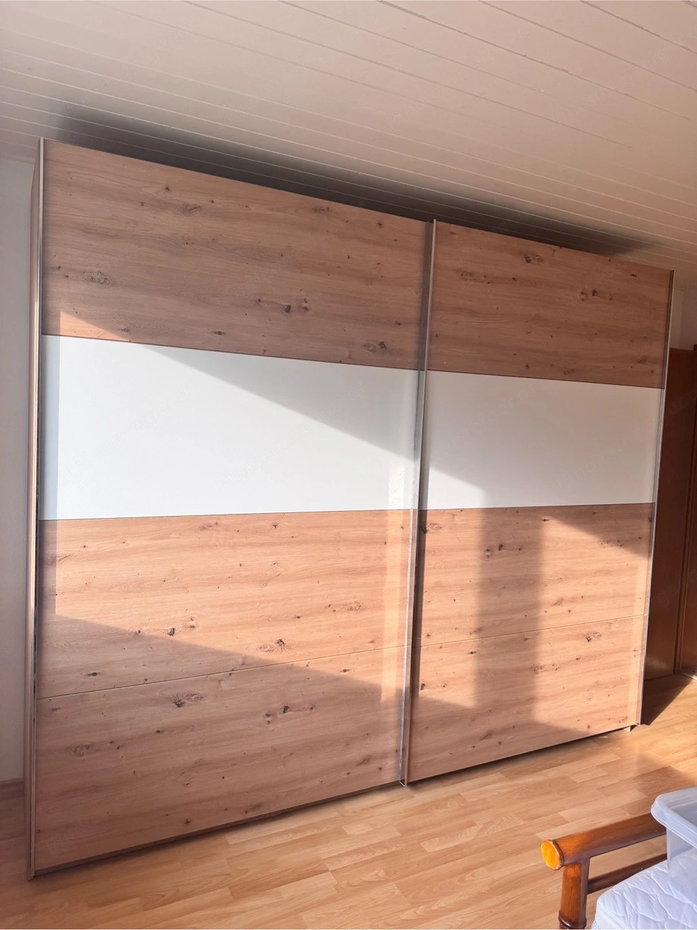 kleiderschrank 2,80m