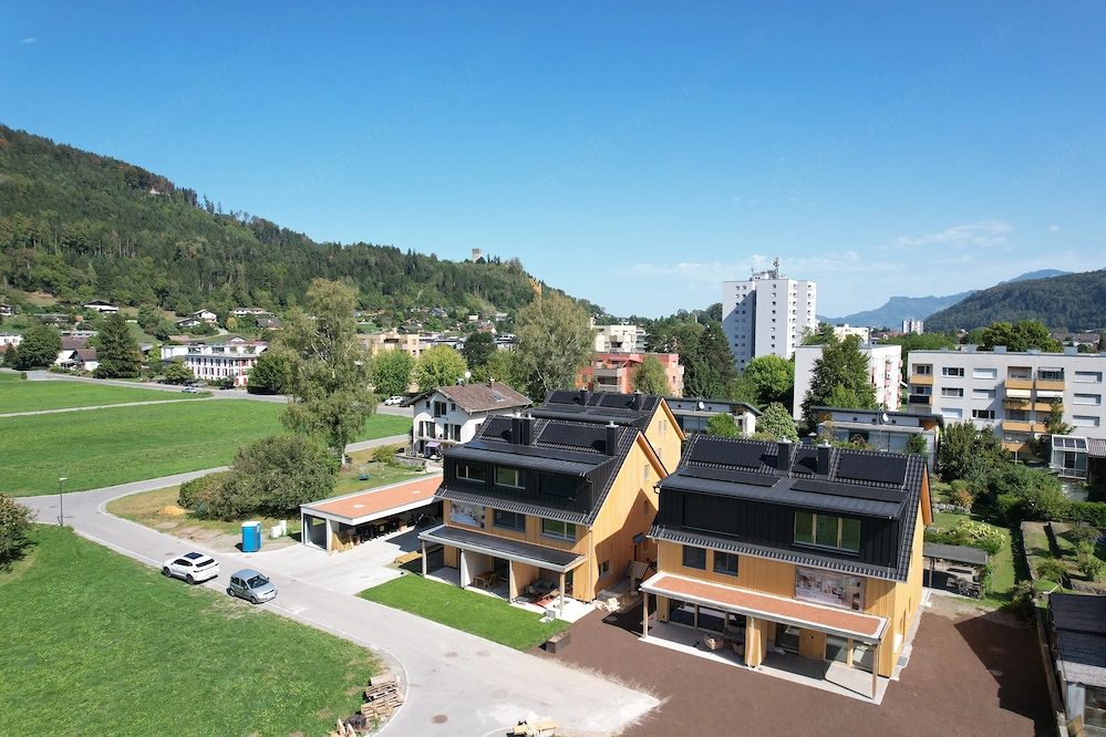 Neubau Vollholz Doppelhaushälfte - im Herbst beziehbar