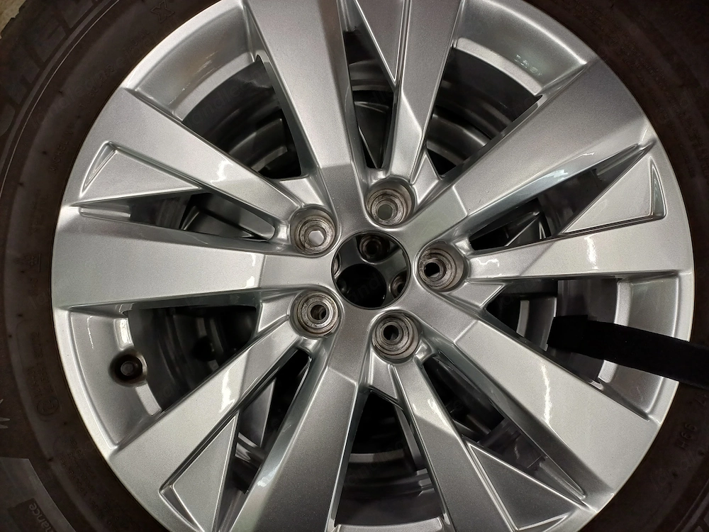Original Peugeot 5008 17 Zoll Alufelgen 7,0x17 5 108 ET49