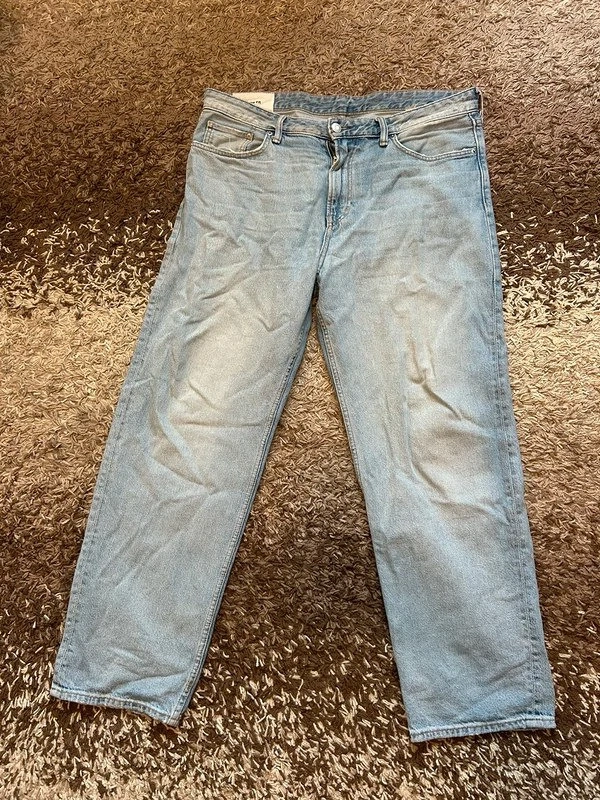 Blaue Jeans H&M