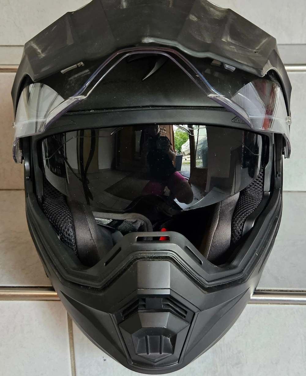 Crosshelm mit brille