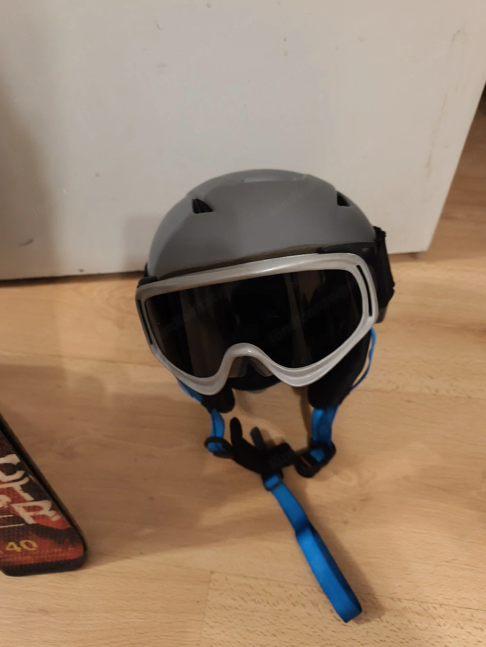Kinder  Jugend Skiausrüstung 