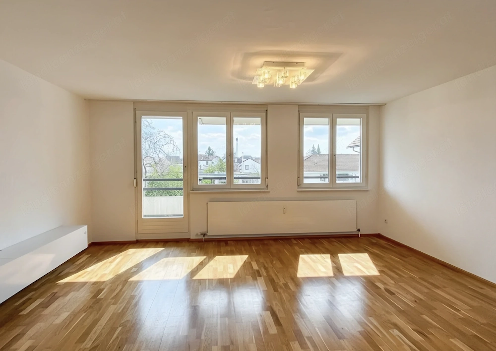 Familienfreundliche 4,5-Zimmer-Wohnung mit großzügigem Balkon & Tiefgarage