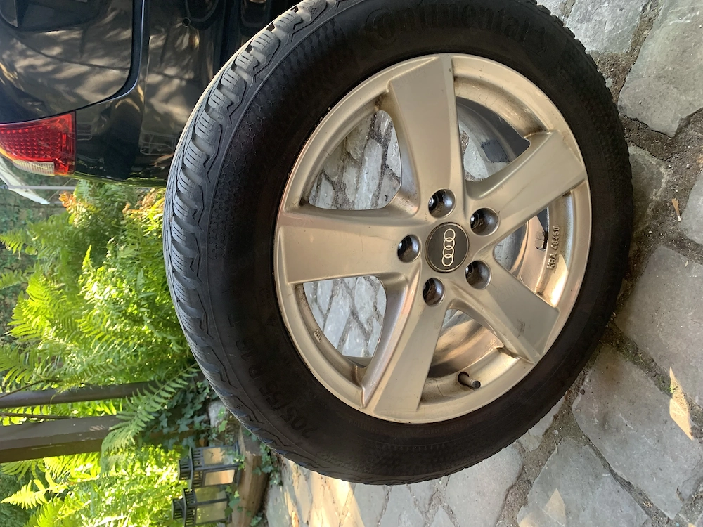 4x Winterreifen auf Audi A3 Felgen 205 55 R 16