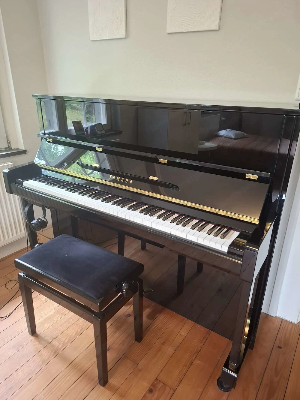 Klavier (Modell Yamaha B-3SC3 Silencepiano)