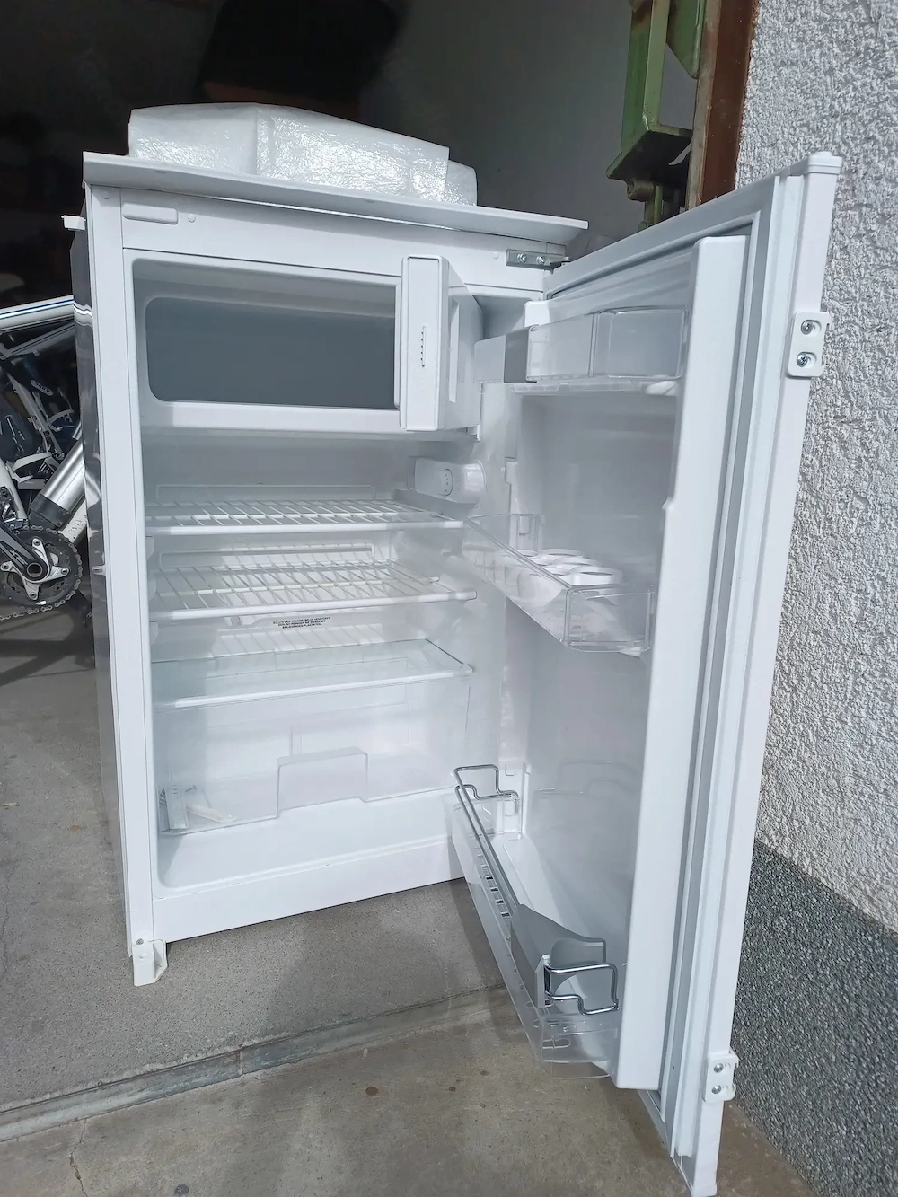Einbau-Kühlschrank mit Gefrierfach - elektra bregenz