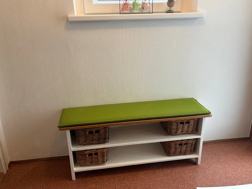 hübsche kleine Bank 