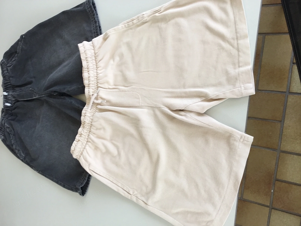 2 Jungenshorts im Paket Gr. 152, 1x Jeans, 1x Baumwolljersey, neuwertig