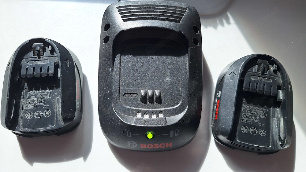 BOSCH Ladegerät mit LI-ion Batterien