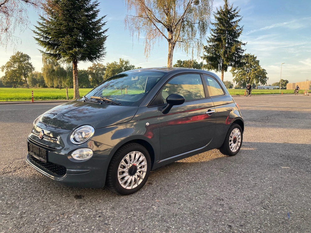 Wunderschöner, neuwertiger und top gepflegter FIAT 500 Hybrid (CULT) FireFly in Carrara Grau