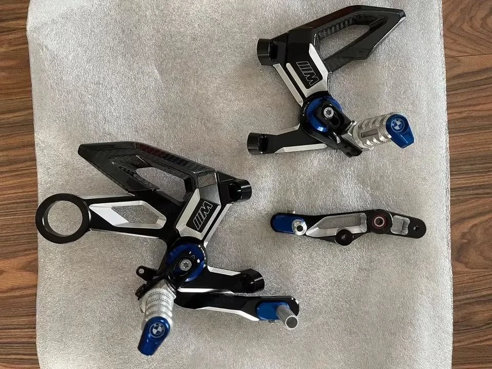 Original BMW M Fußrastenanlage Top Zustand S1000R (K63)   M1000R