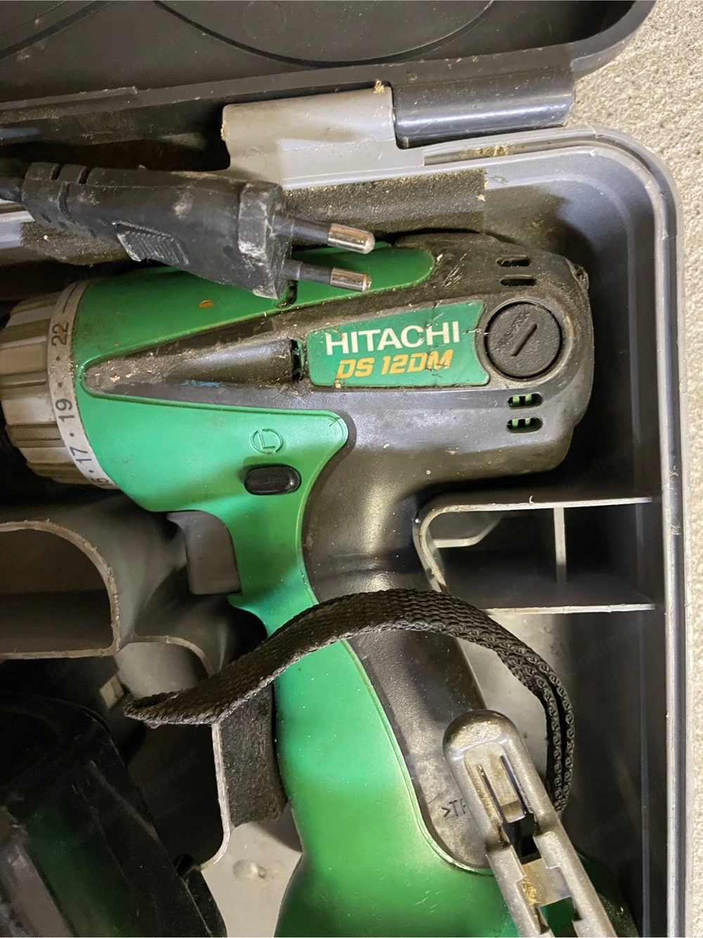 Hitachi Akkuschrauber mit 3 Akku