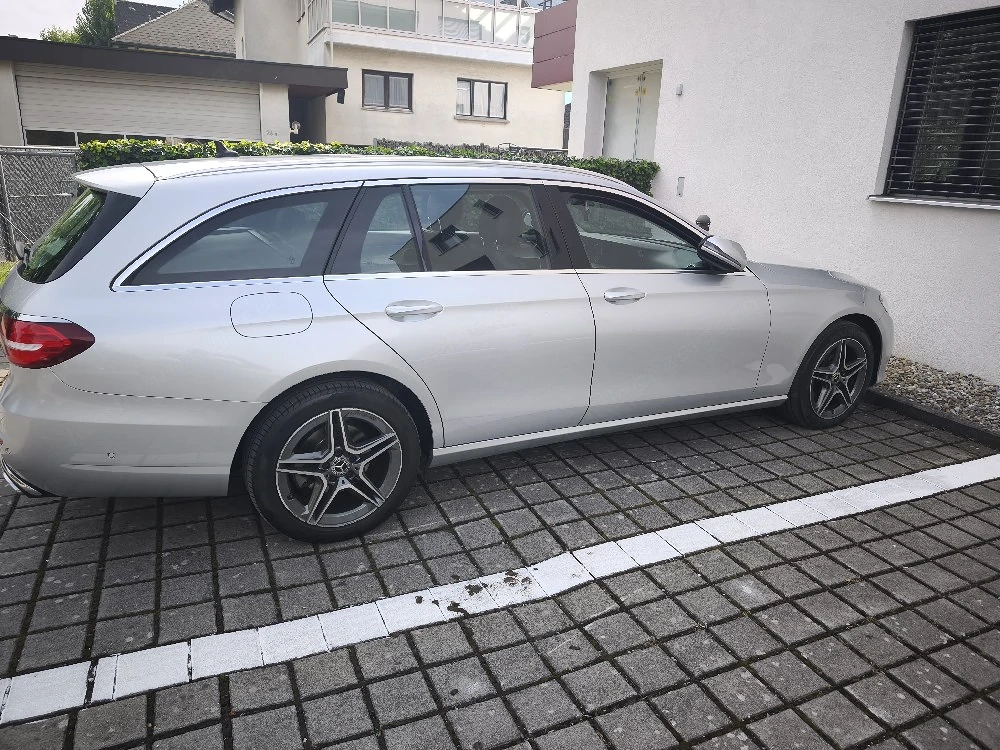 Mercedes E220