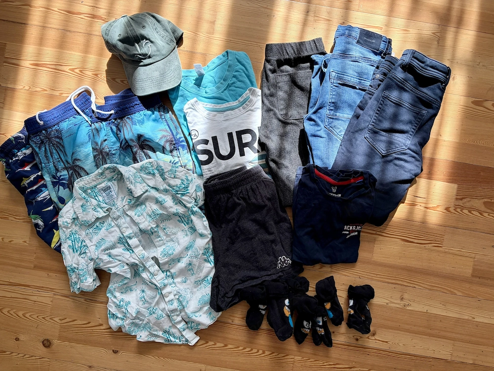Kleiderpaket Buben Jungen