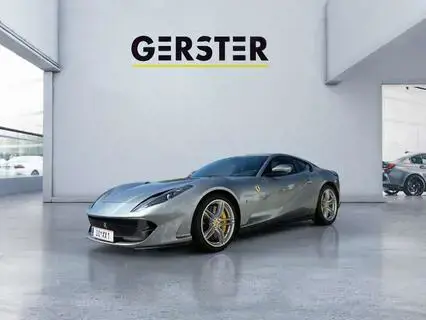 Ferrari 812