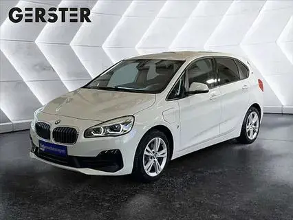 BMW 225