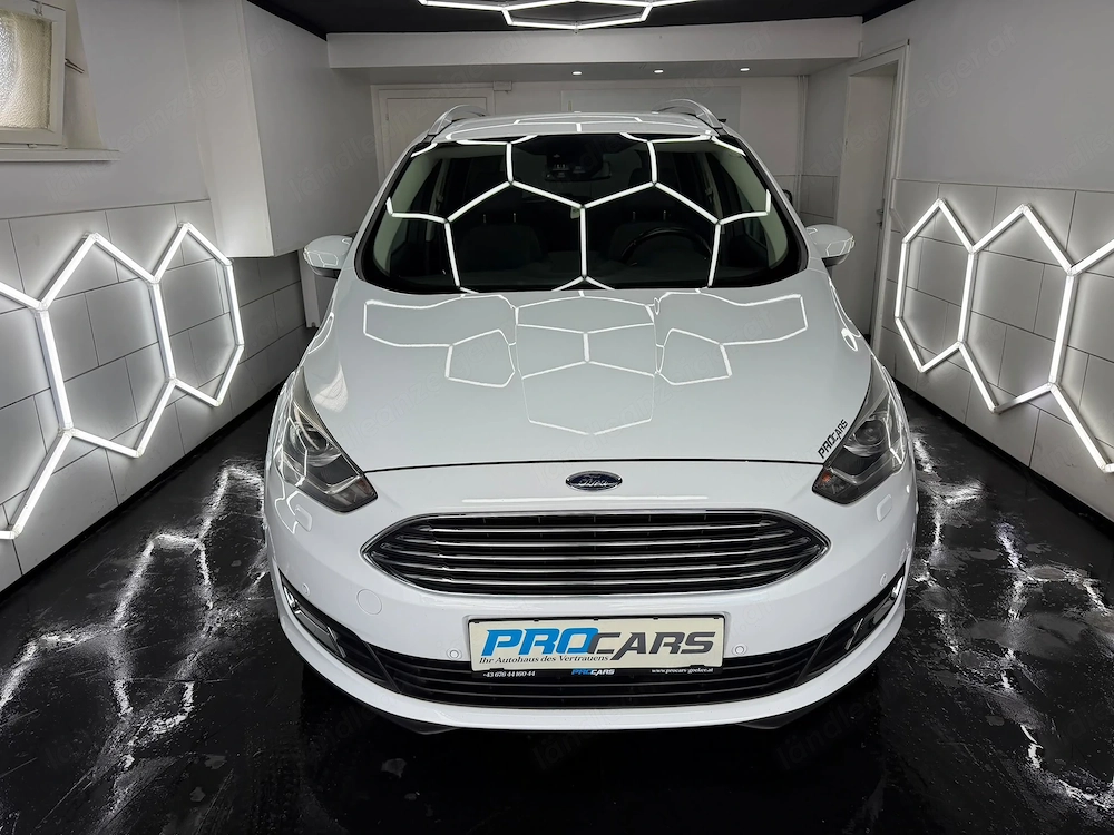 Ford Grand C-Max Titanium *7 Sitzer*Navi*AHK*