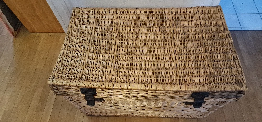 Korbbox, alte Reisebox