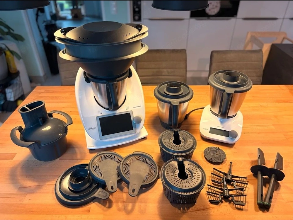 Thermomix TM6 mit umfangreichem Zubehör