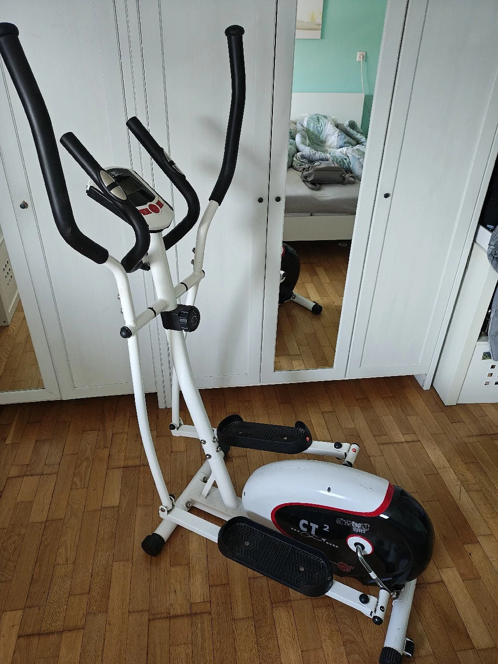 Neuwertiger Crosstrainer 