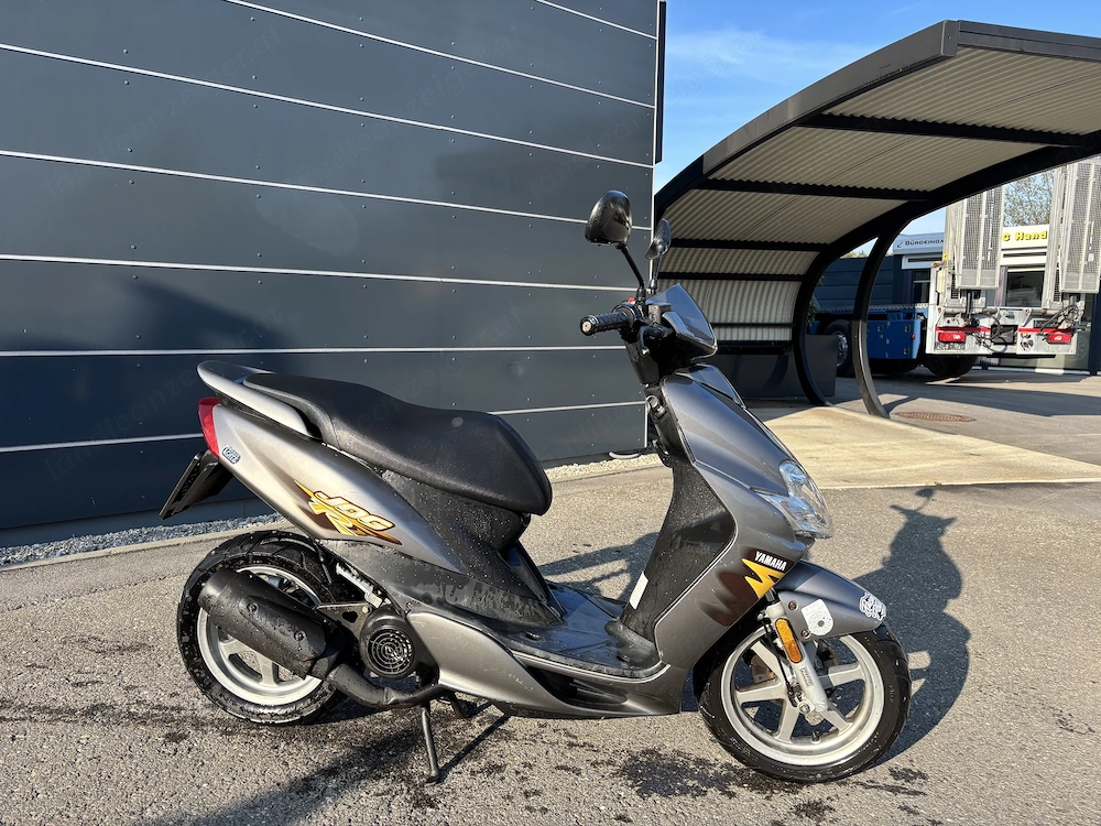 Yamaha JogR Moped