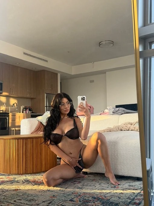 Ich stehe für ein Treffen zur Verfügung. WhatsAp 6703048333Kontaktiere mich über Telegram:@Lutfj87