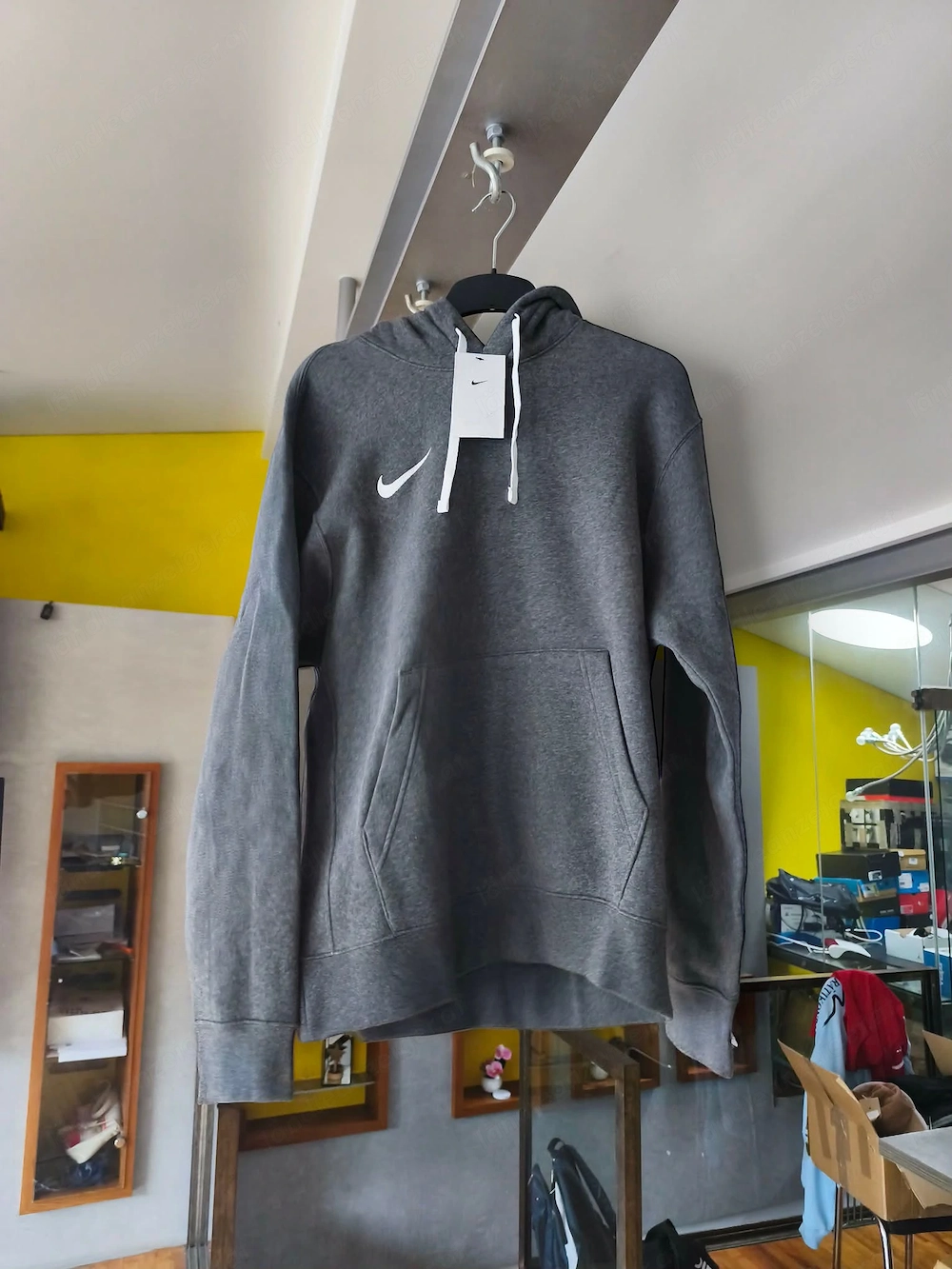 Nike Herren Hoodie Grau Weiß Gr. M Neu mit Etikett