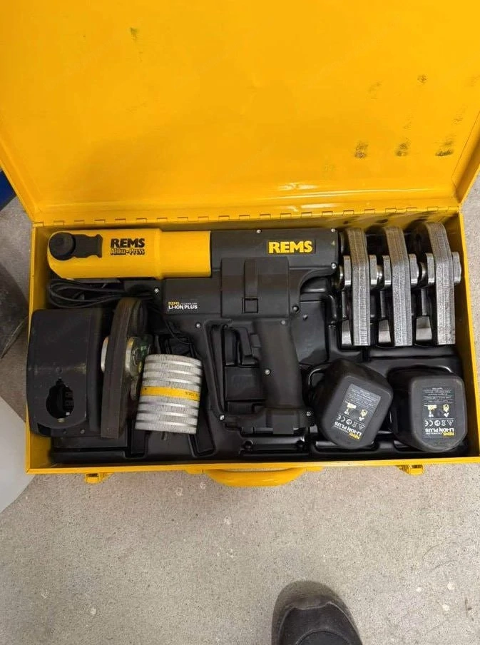 Rems Pressmaschine inkl baggen