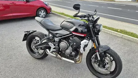 Triumph Trident 660