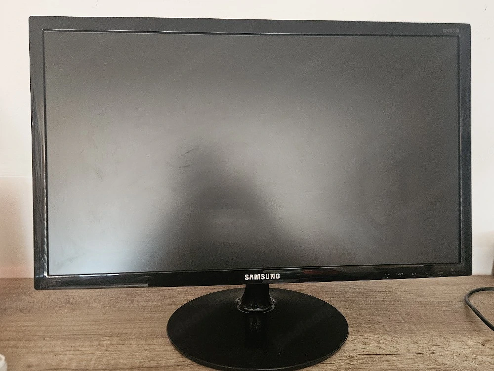Samsung Monitor; Bildschirm