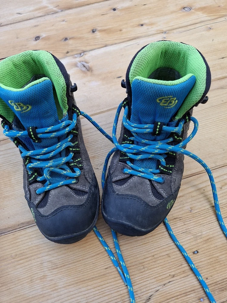 Bergschuhe Gr. 31