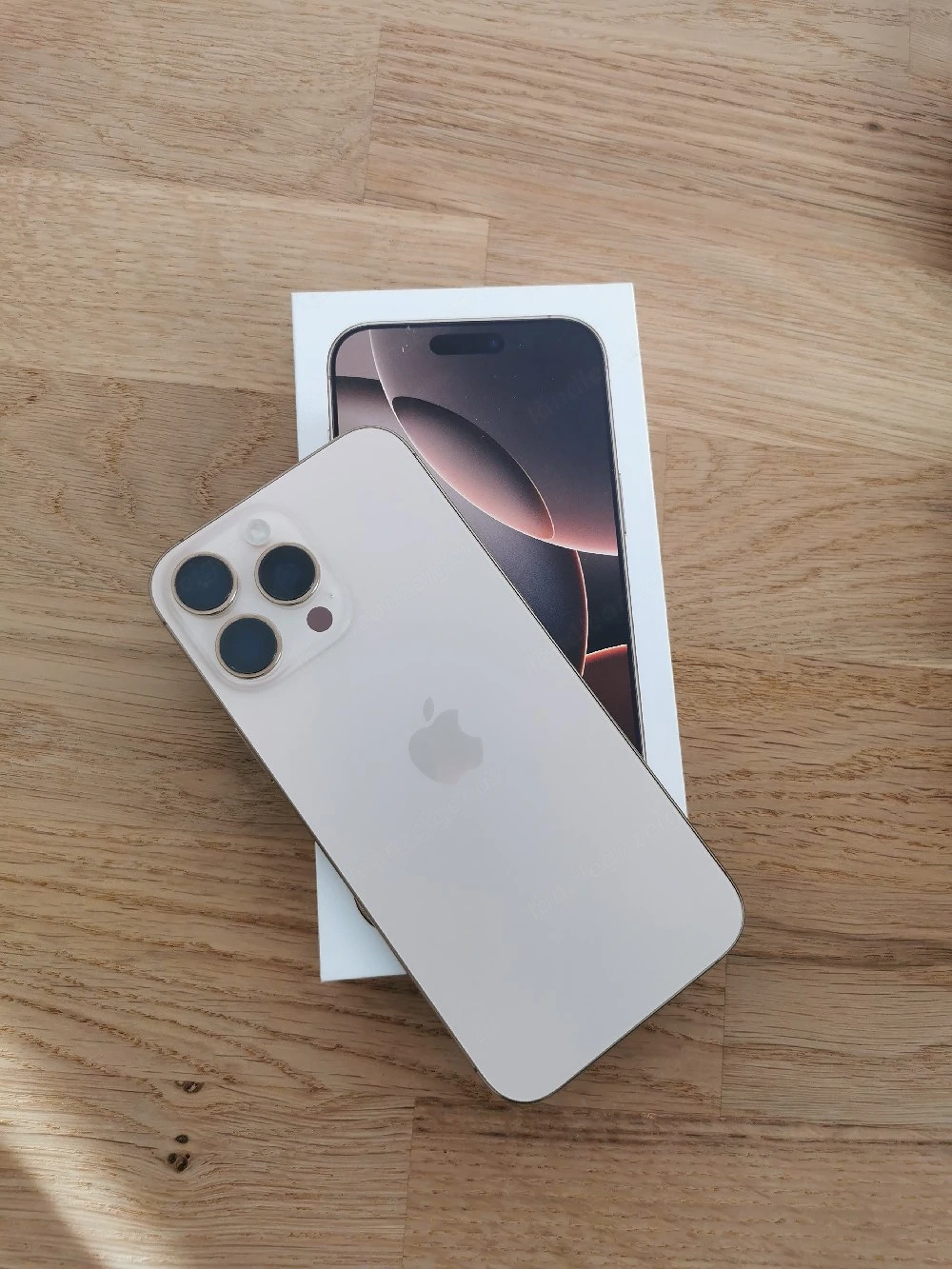 iPhone 16 Pro Max, 256GB, Desert Titanium